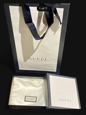 Gucci  3 pieces Gift Set.